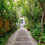 Stunning Studio In Heart Of Ldn With Garden